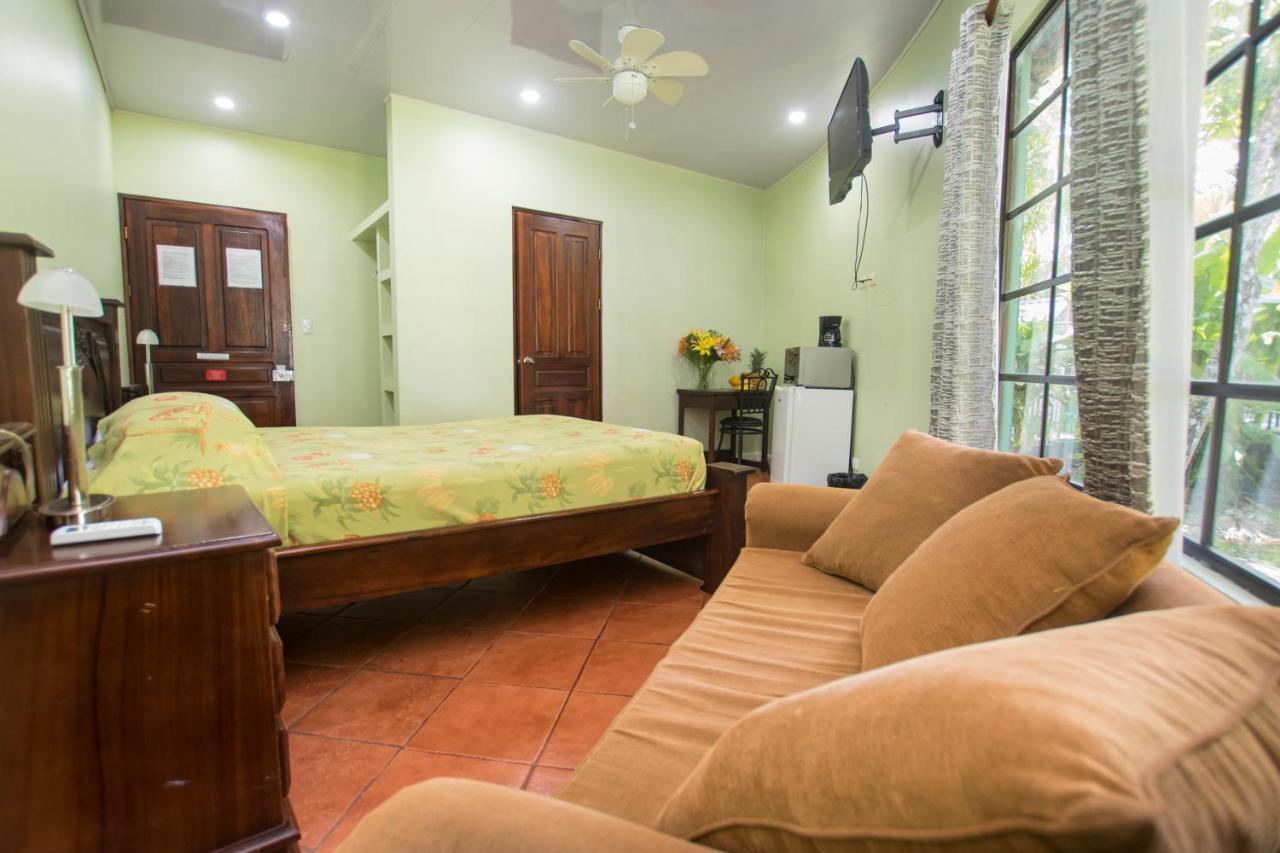 Oceanfront Hotel Verde Mar Direct Access To The Beach Мануел Антонио Екстериор снимка