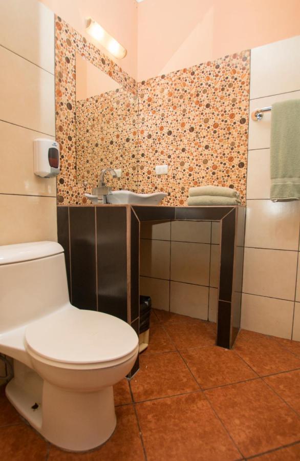 Oceanfront Hotel Verde Mar Direct Access To The Beach Мануел Антонио Екстериор снимка